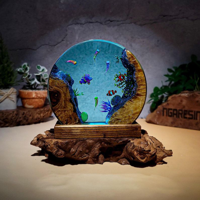 Aquarium & Marine Science Center - Ocean Aquarium Organism Resin Table Light