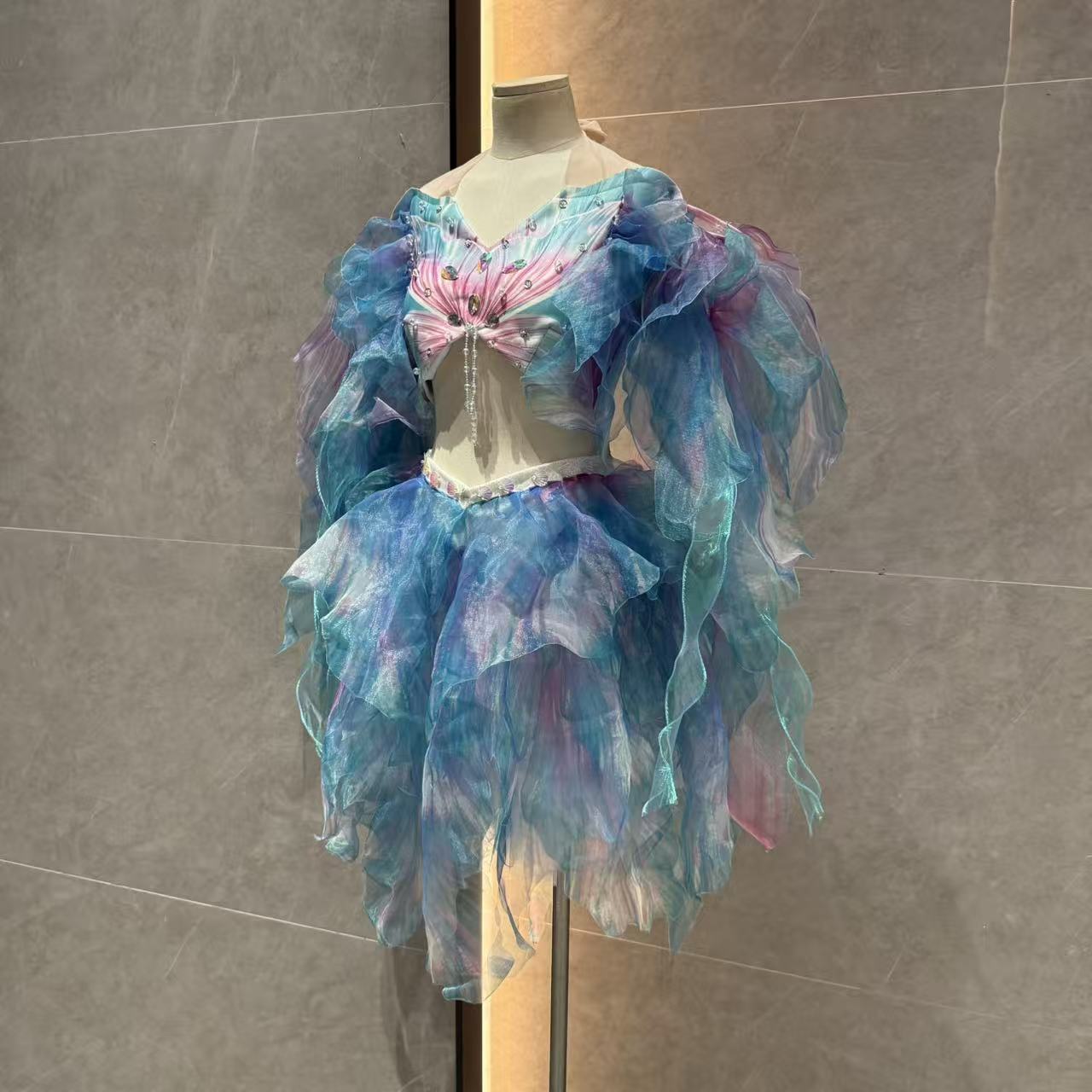 Mermaid Water Dance Skirt Prin - đánh giá và giá Aquarium & Marine Science Center